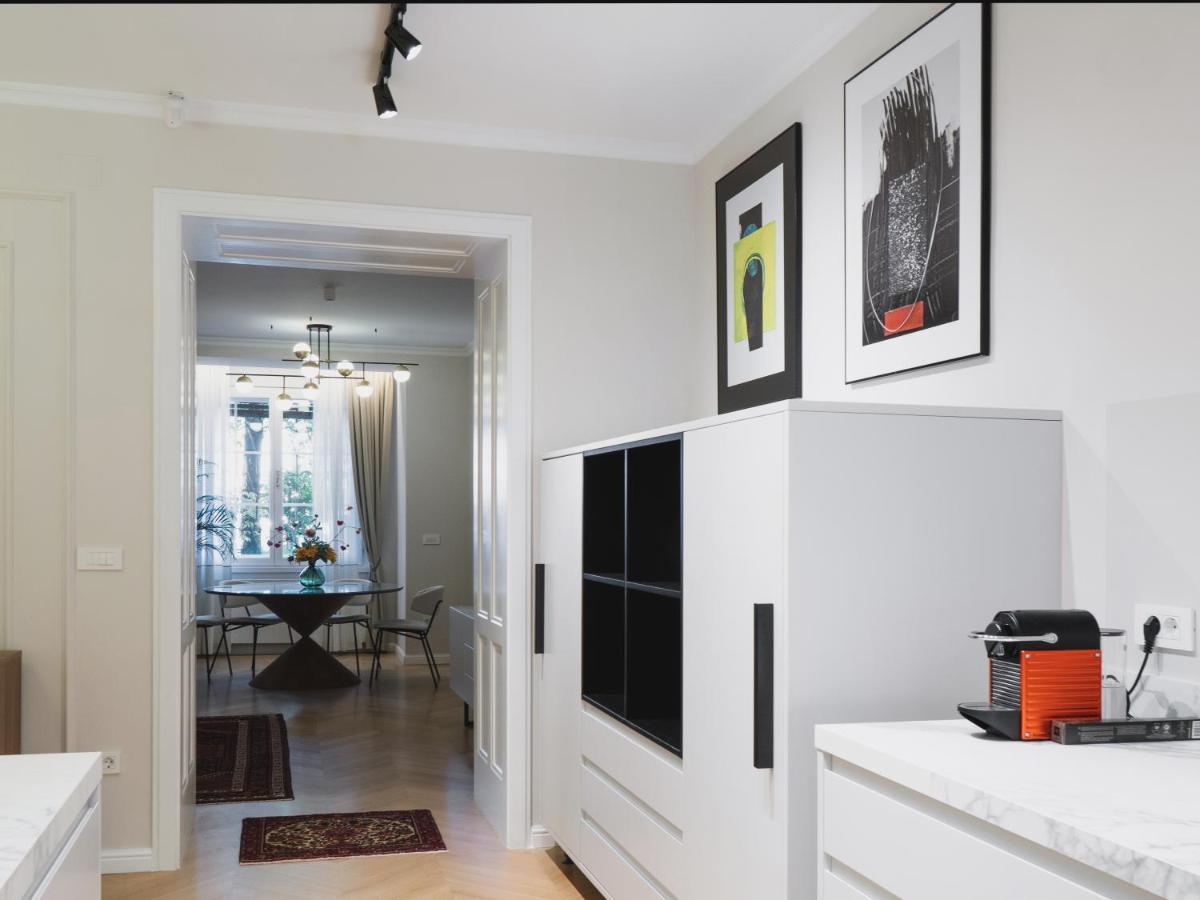 Downtown Beauty Twins Apartment *